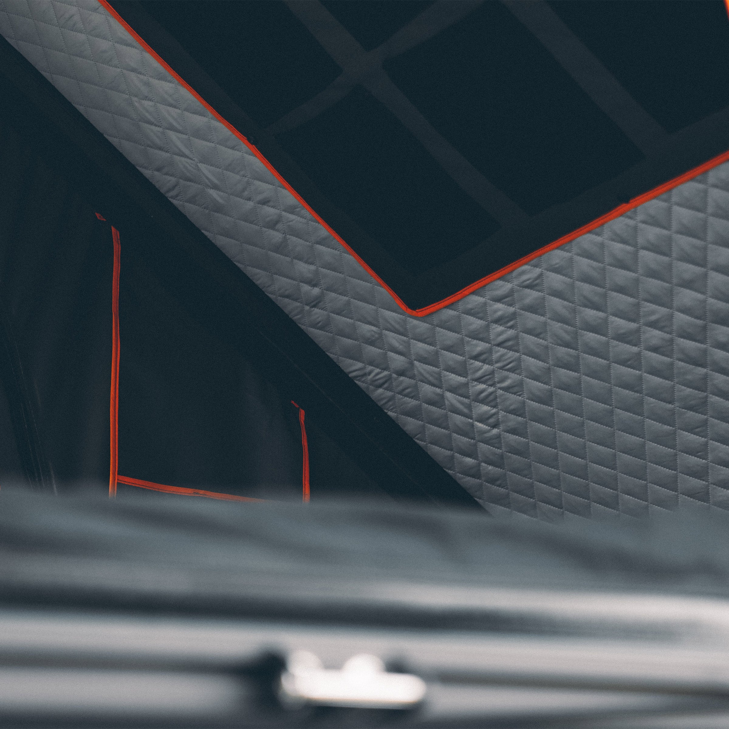 Trustmade Scout plus Triangle Aluminum Black Hard Shell Dark Gray Rooftop Tent with Roof Rack